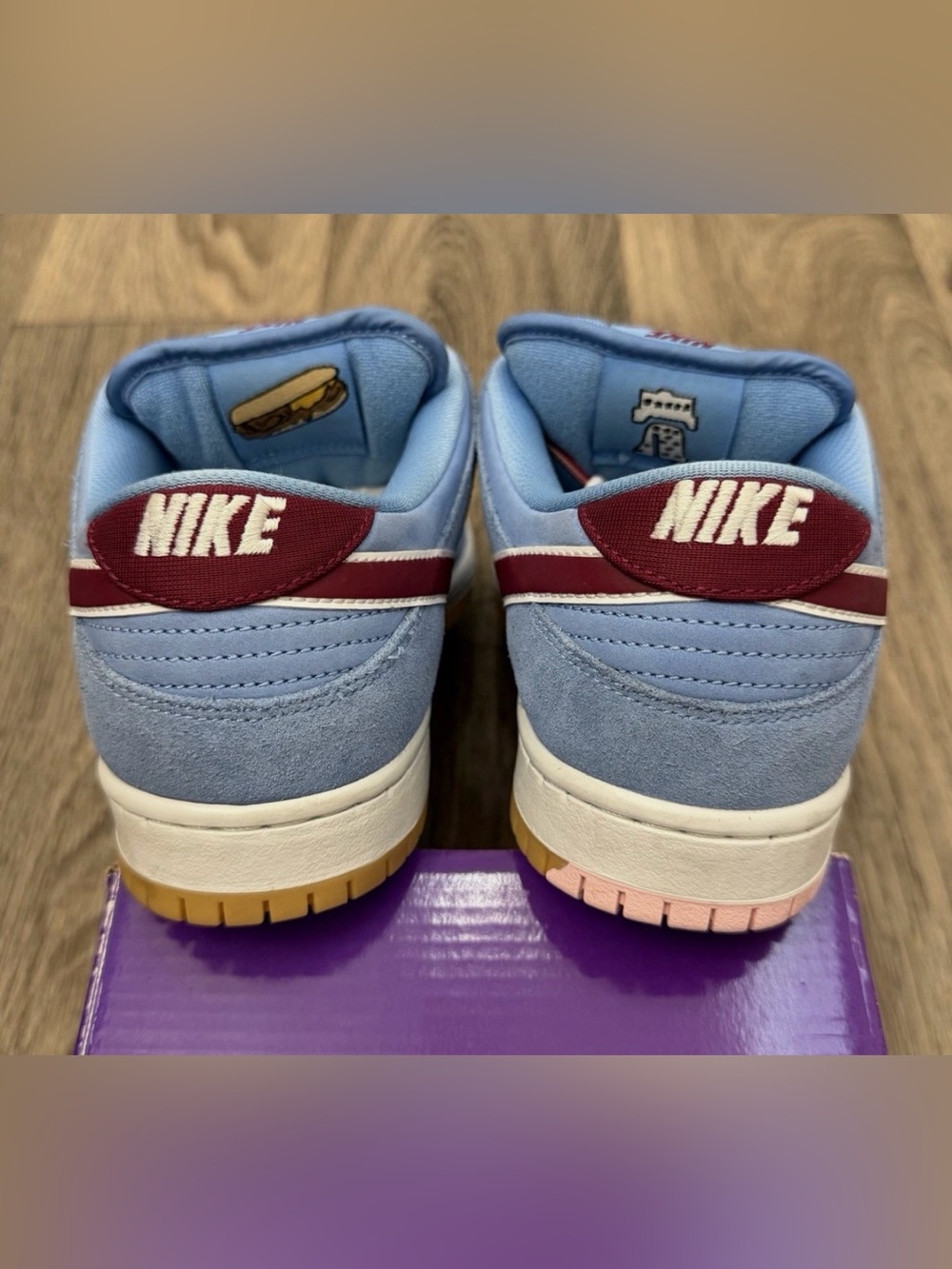 Nike SB Dunk Low Premium Philadelphia Phillies DQ4040-400 Sz 7 OG Laces + OG Box - Picture 4 of 9